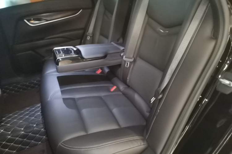 Used Cadillac XTS 2018 28T Elite Edition Left Rear Seat