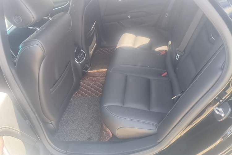 Used Cadillac XTS 2018 28T Elite Edition Left Rear Seat