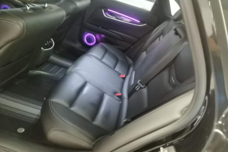 Used Cadillac XTS 2018 28T Elite Edition Left Rear Seat