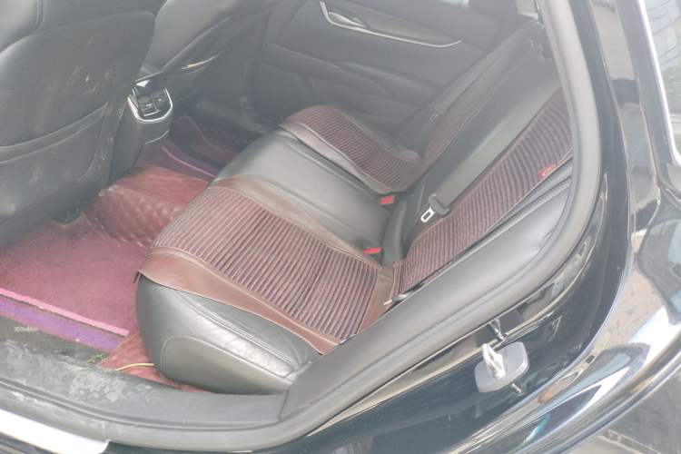 Used Cadillac XTS 2018 28T Elite Edition Left Rear Seat