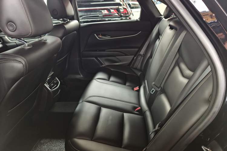 Used Cadillac XTS 2018 28T Tech Edition Left Rear Seat
