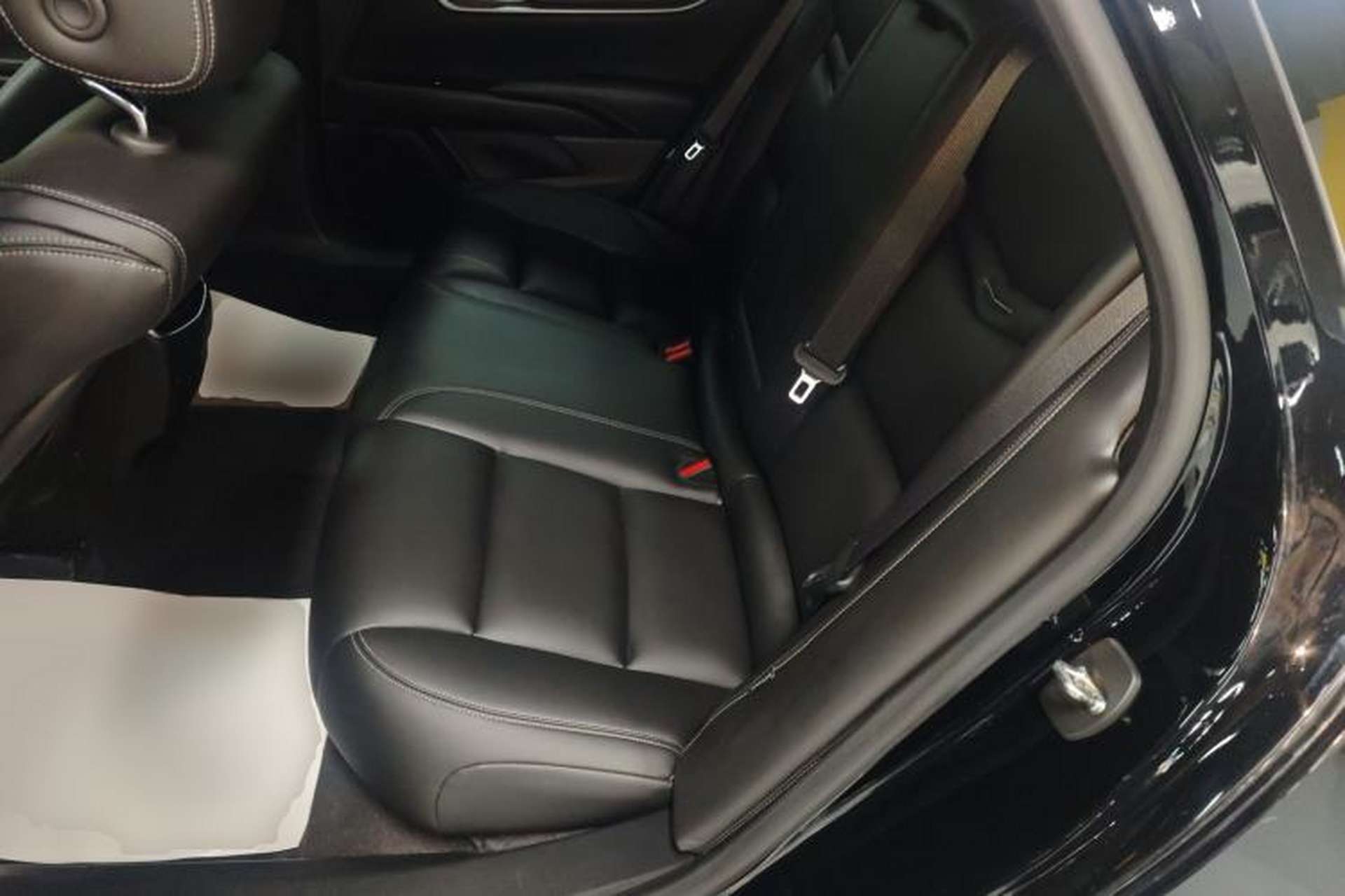 Used Cadillac XTS 2018 28T Tech Edition Left Rear Seat
