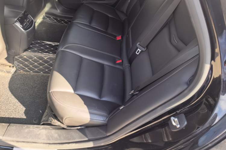 Used Cadillac XTS 2018 28T Elite Edition Left Rear Seat