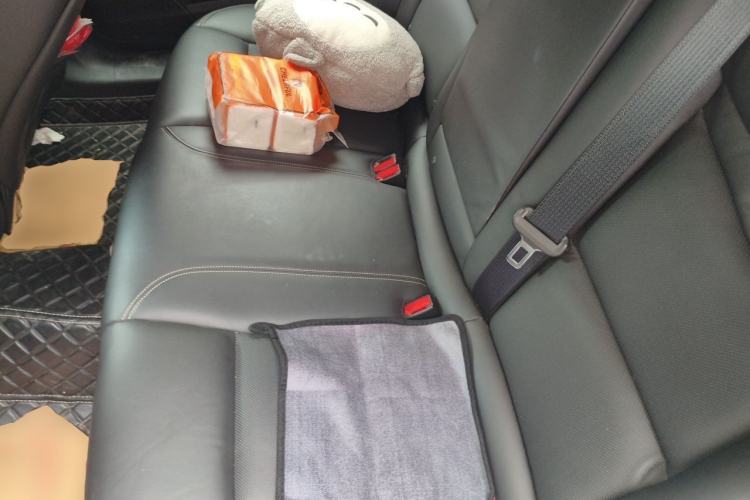 Used Cadillac XTS 2018 28T Elite Edition Left Rear Seat