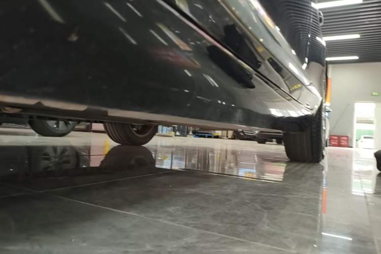 Used Cadillac XTS 2018 28T Tech Edition Left Side Sill