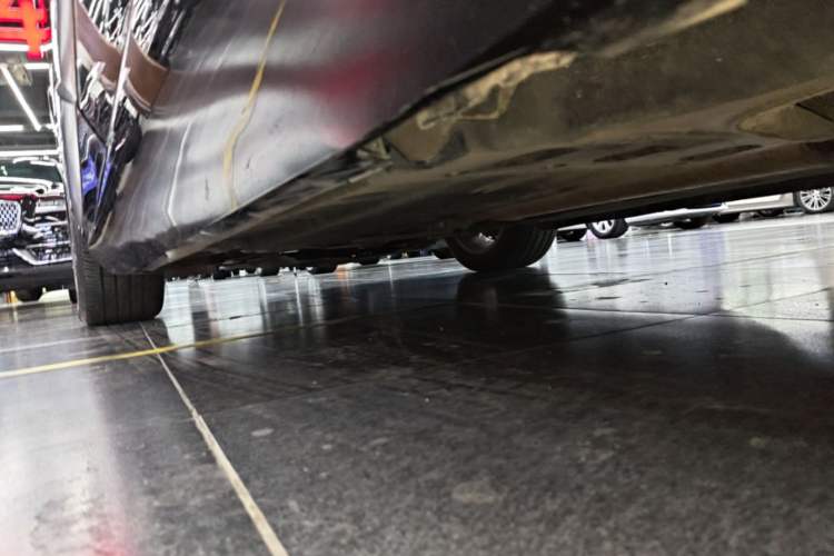 Used Cadillac XTS 2018 28T Elite Edition Left Side Sill