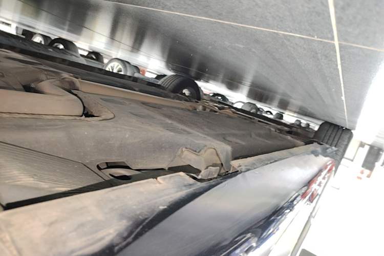 Used Cadillac XTS 2018 28T Tech Edition Left Side Sill