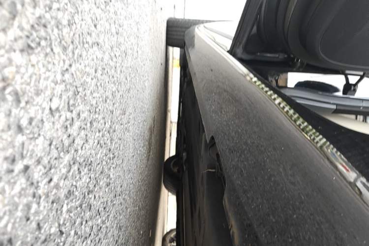 Used Cadillac XTS 2018 28T Tech Edition Left Side Sill