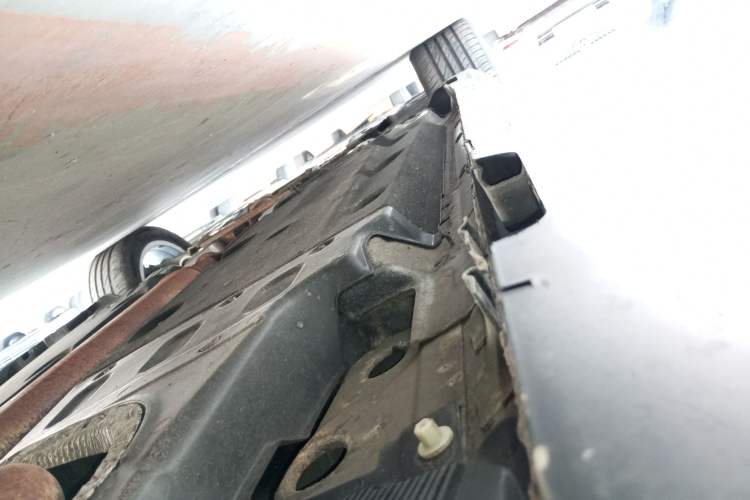 Used Cadillac XTS 2018 28T Elite Edition Left Side Sill