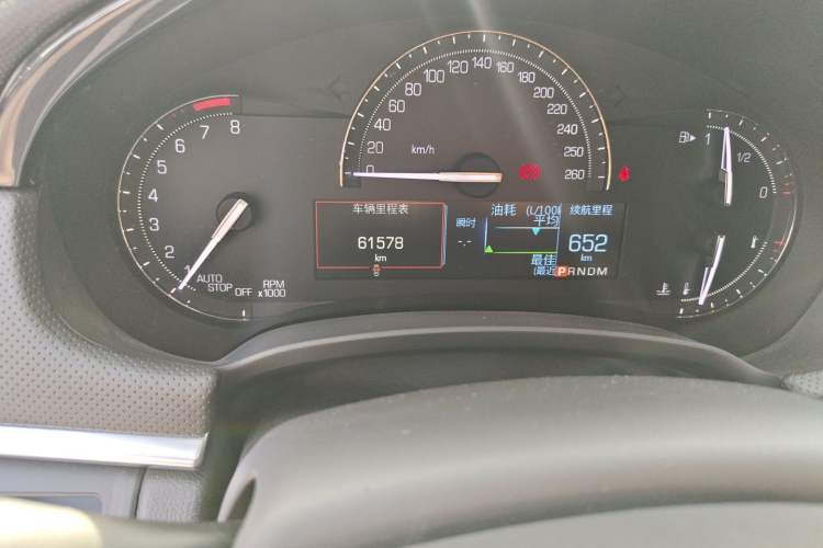 Used Cadillac XTS 2018 28T Elite Edition Odometer Close Up
