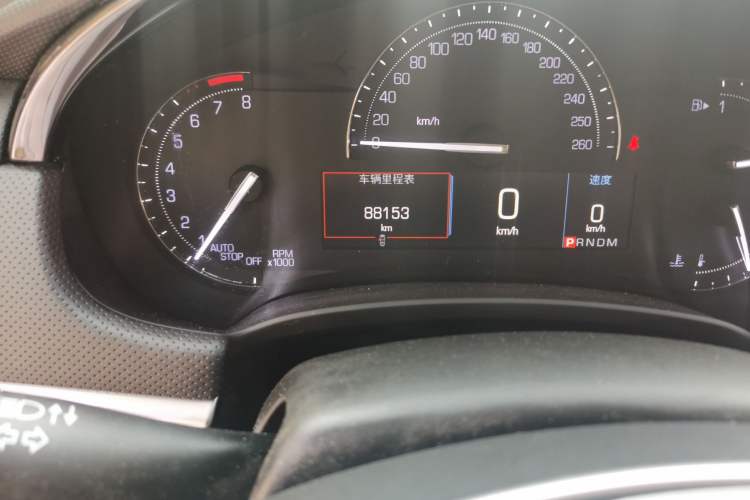 Used Cadillac XTS 2018 28T Tech Edition Odometer Close Up