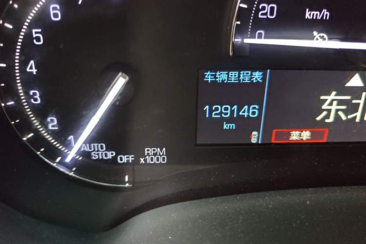 Used Cadillac XTS 2018 28T Elite Edition Odometer Close Up