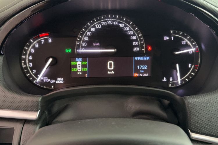 Used Cadillac XTS 2018 28T Tech Edition Odometer Close Up