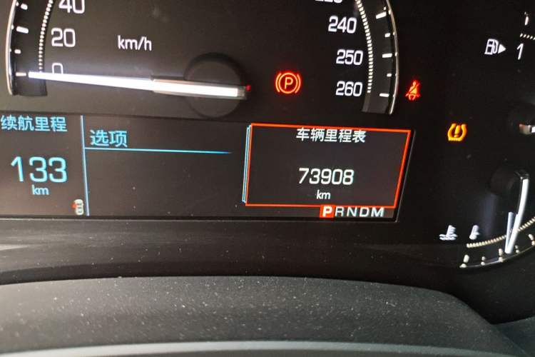 Used Cadillac XTS 2018 28T Tech Edition Odometer Close Up