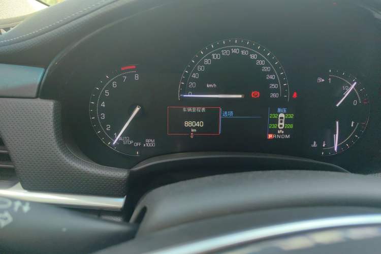 Used Cadillac XTS 2018 28T Tech Edition Odometer Close Up