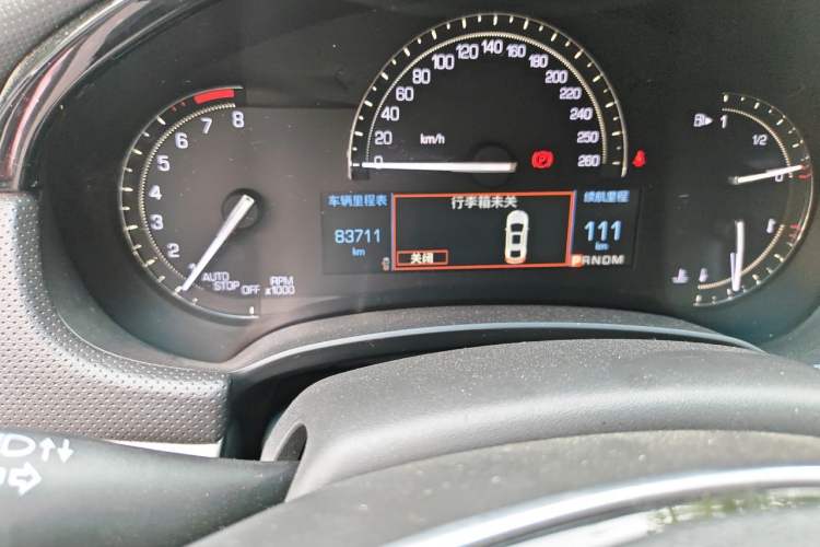 Used Cadillac XTS 2018 28T Tech Edition Odometer Close Up