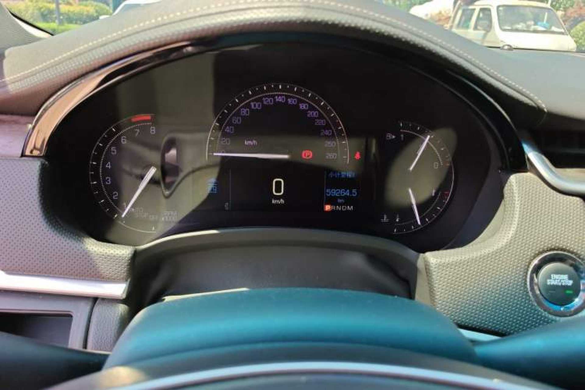 Used Cadillac XTS 2018 28T Elite Edition Odometer Close Up
