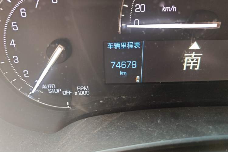 Used Cadillac XTS 2018 28T Elite Edition Odometer Close Up