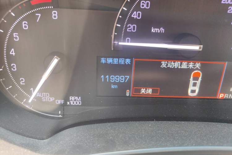 Used Cadillac XTS 2018 28T Tech Edition Odometer Close Up