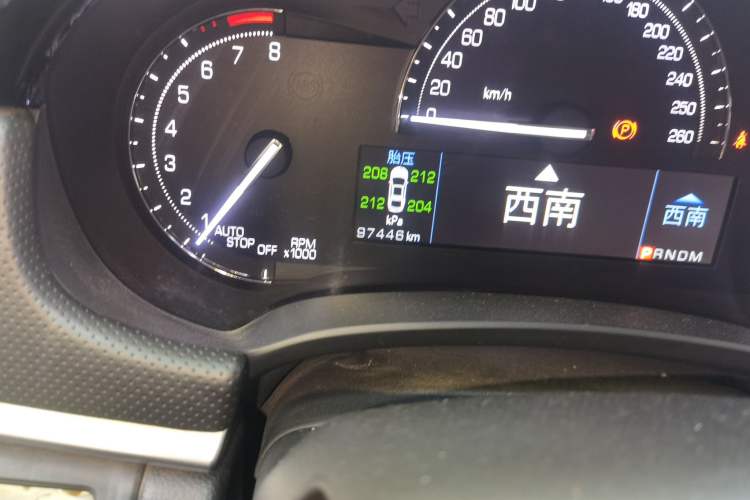 Used Cadillac XTS 2018 28T Tech Edition Odometer Close Up
