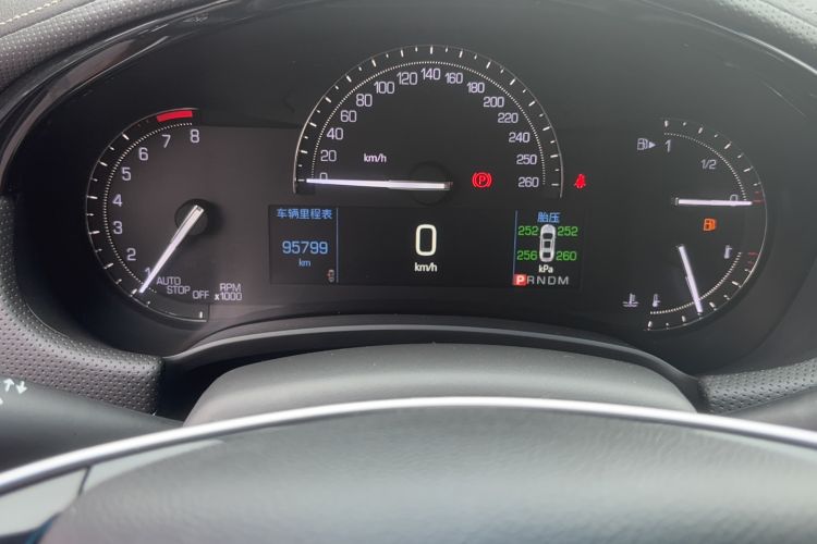 Used Cadillac XTS 2018 28T Elite Edition Odometer Close Up