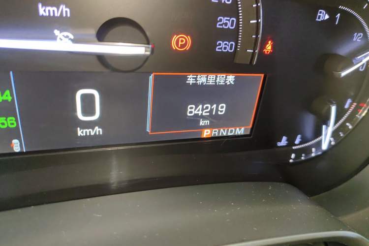 Used Cadillac XTS 2018 28T Tech Edition Odometer Close Up