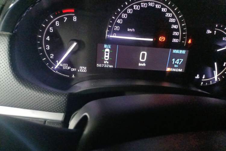 Used Cadillac XTS 2018 28T Tech Edition Odometer Close Up