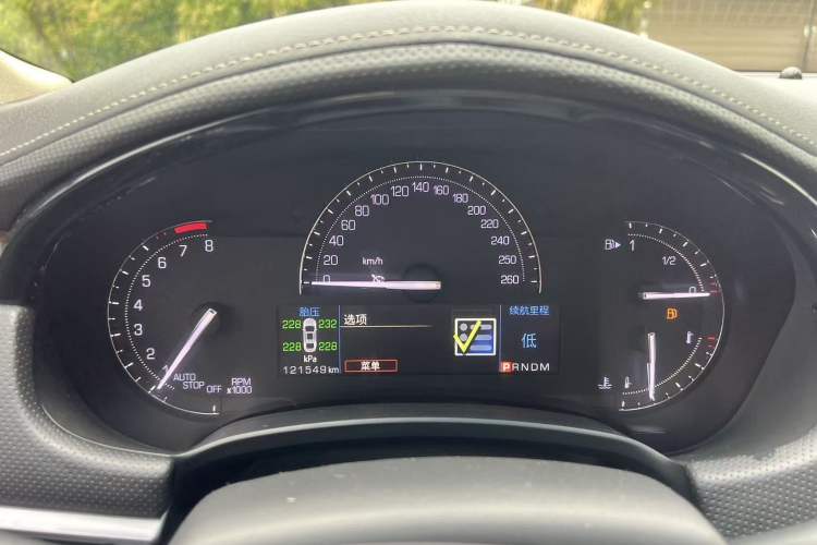 Used Cadillac XTS 2018 28T Elite Edition Odometer Close Up