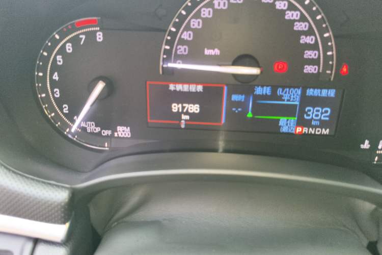 Used Cadillac XTS 2018 28T Tech Edition Odometer Close Up