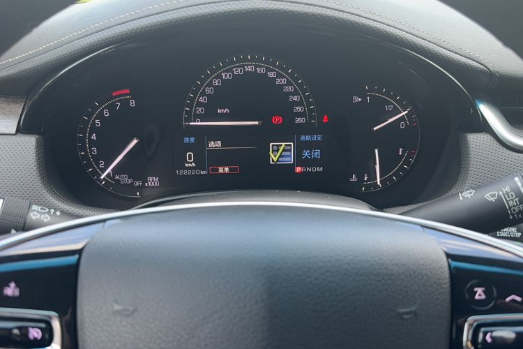 Used Cadillac XTS 2018 28T Elite Edition Odometer Close Up