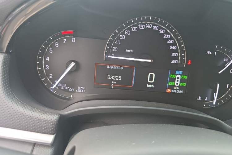 Used Cadillac XTS 2018 28T Elite Edition Odometer Close Up