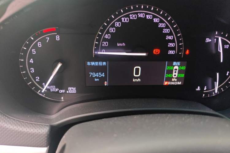 Used Cadillac XTS 2018 28T Tech Edition Odometer Close Up