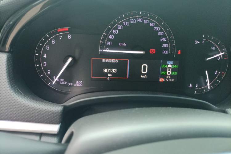 Used Cadillac XTS 2018 28T Tech Edition Odometer Close Up