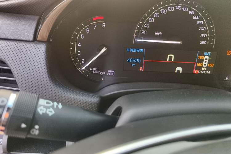Used Cadillac XTS 2018 28T Tech Edition Odometer Close Up