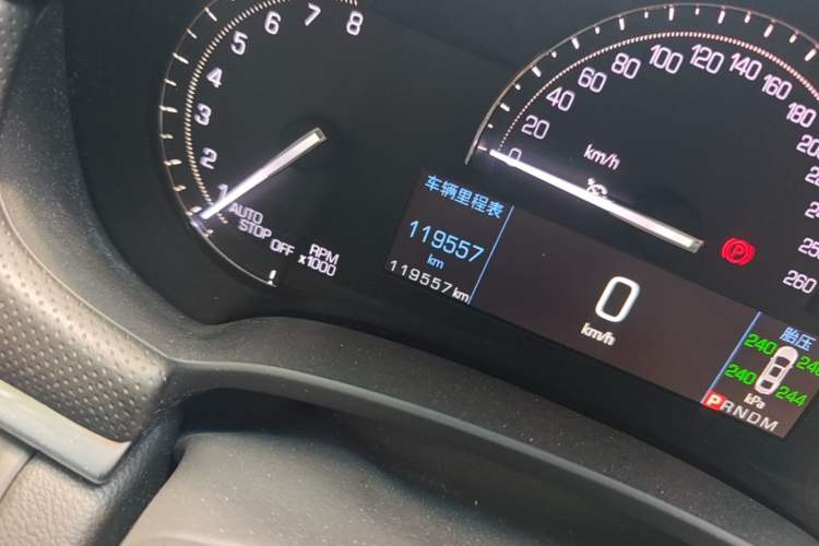 Used Cadillac XTS 2018 28T Elite Edition Odometer Close Up