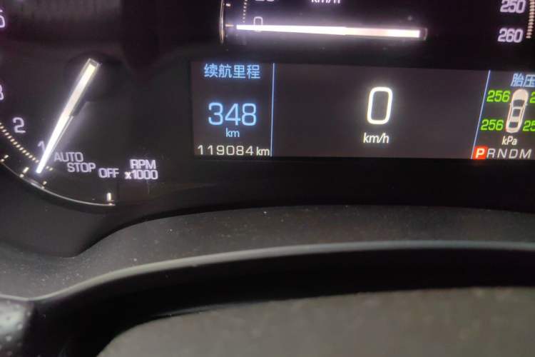 Used Cadillac XTS 2018 28T Elite Edition Odometer Close Up