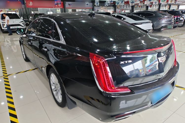Used Cadillac XTS 2018 28T Tech Edition Rear Left 45 Deg