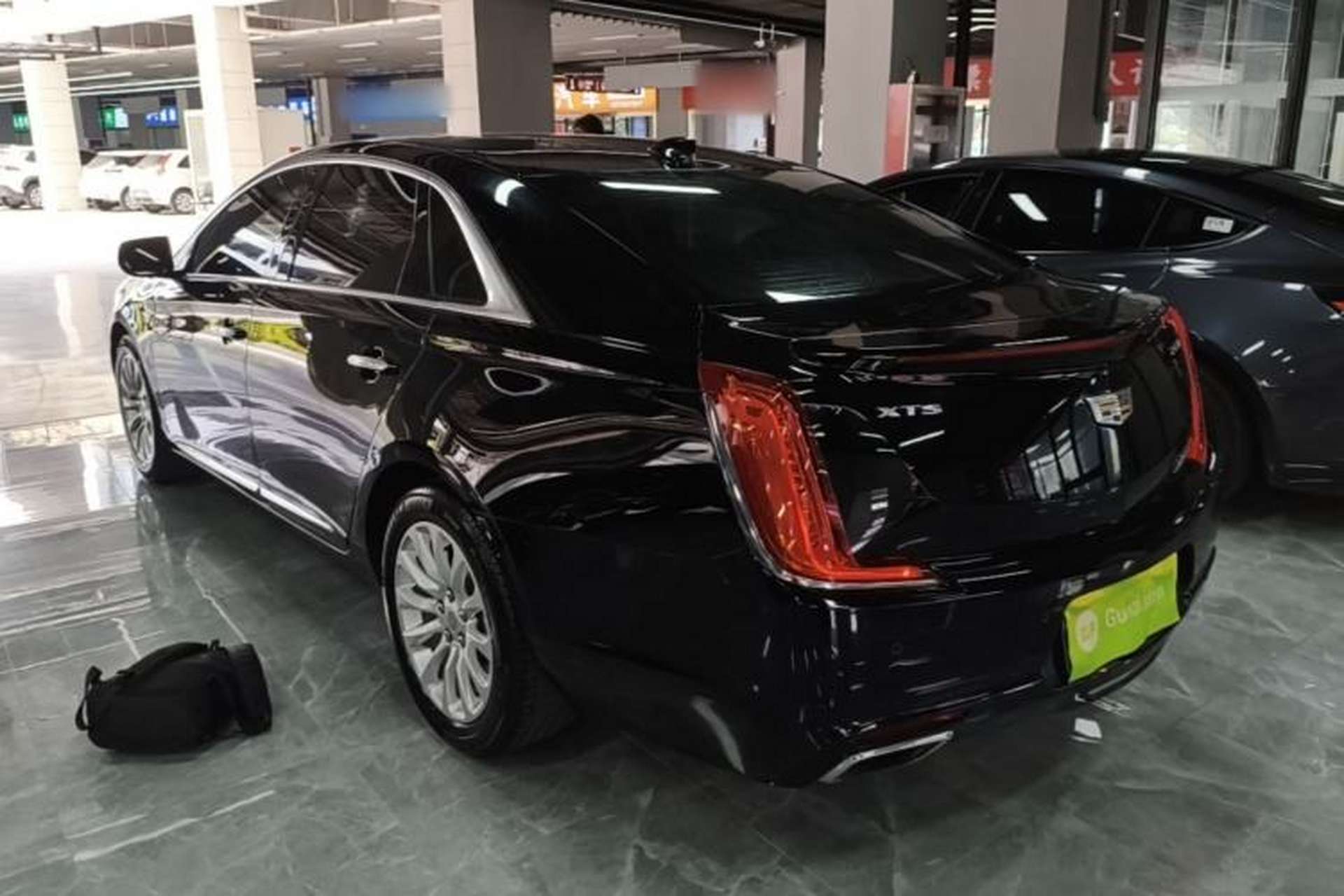 Used Cadillac XTS 2018 28T Tech Edition Rear Left 45 Deg