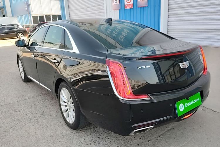 Used Cadillac XTS 2018 28T Elite Edition Rear Left 45 Deg