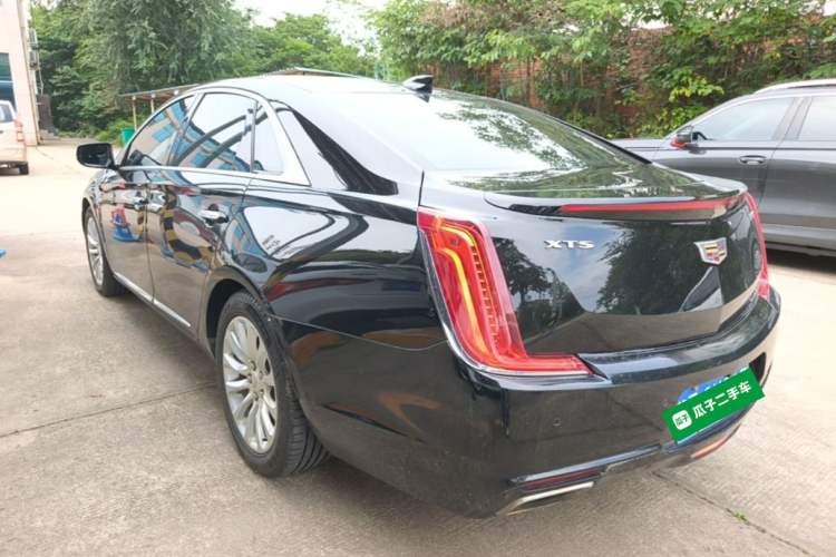 Used Cadillac XTS 2018 28T Elite Edition Rear Left 45 Deg