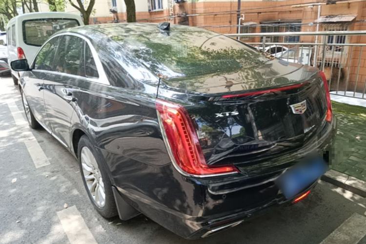Used Cadillac XTS 2018 28T Elite Edition Rear Left 45 Deg