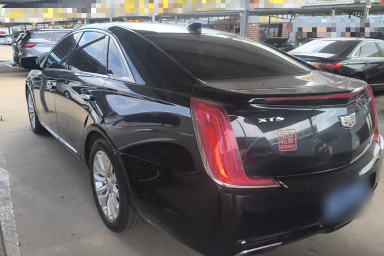 Used Cadillac XTS 2018 28T Elite Edition Rear Left 45 Deg