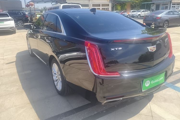 Used Cadillac XTS 2018 28T Elite Edition Rear Left 45 Deg