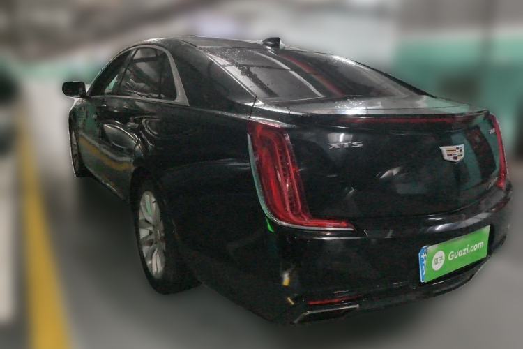 Used Cadillac XTS 2018 28T Elite Edition Rear Left 45 Deg