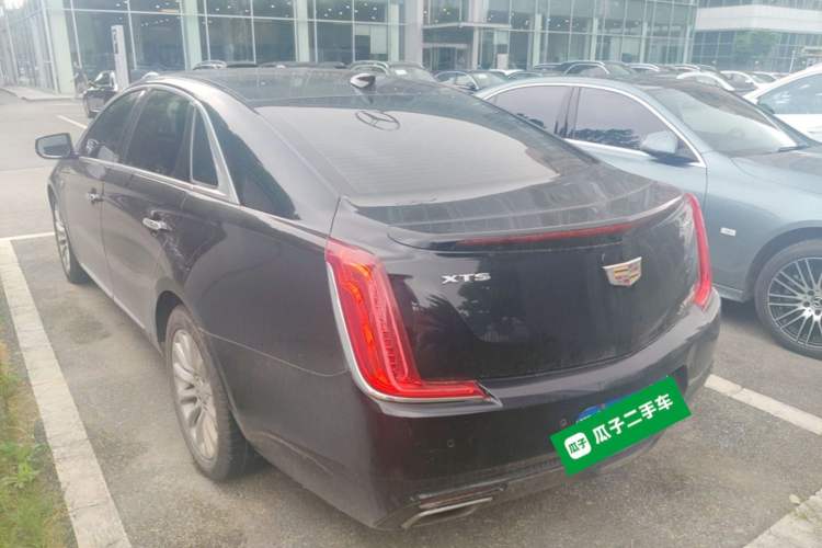 Used Cadillac XTS 2018 28T Tech Edition Rear Left 45 Deg