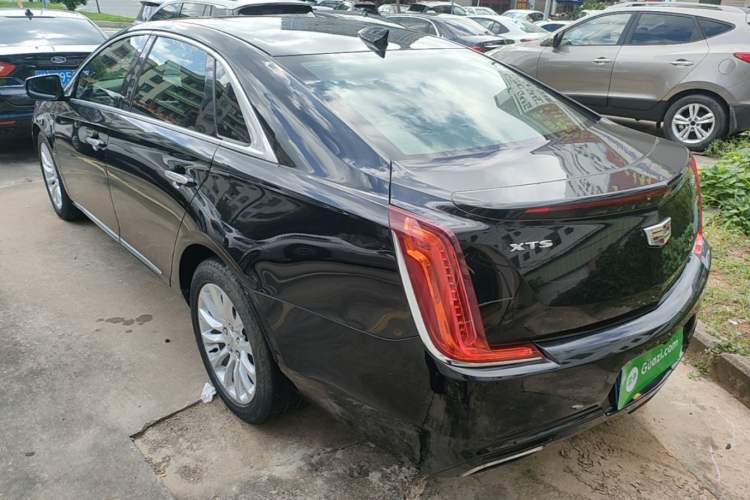 Used Cadillac XTS 2018 28T Elite Edition Rear Left 45 Deg