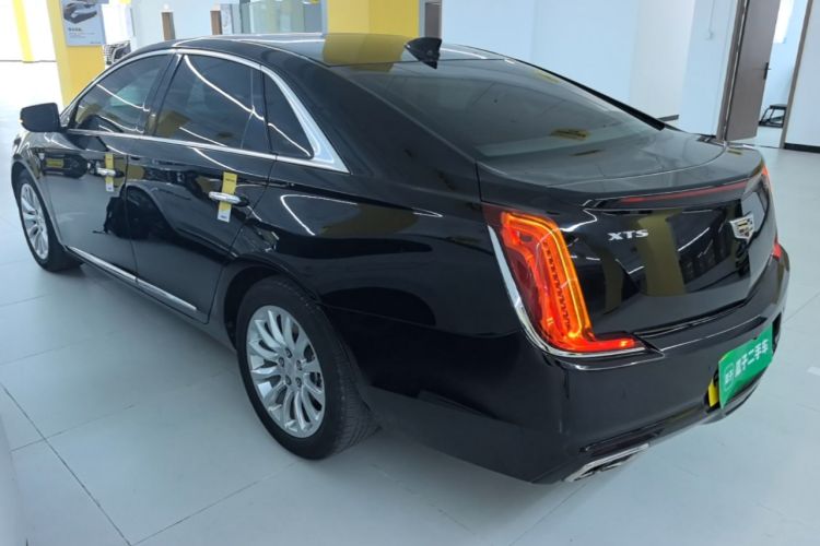Used Cadillac XTS 2018 28T Tech Edition Rear Left 45 Deg