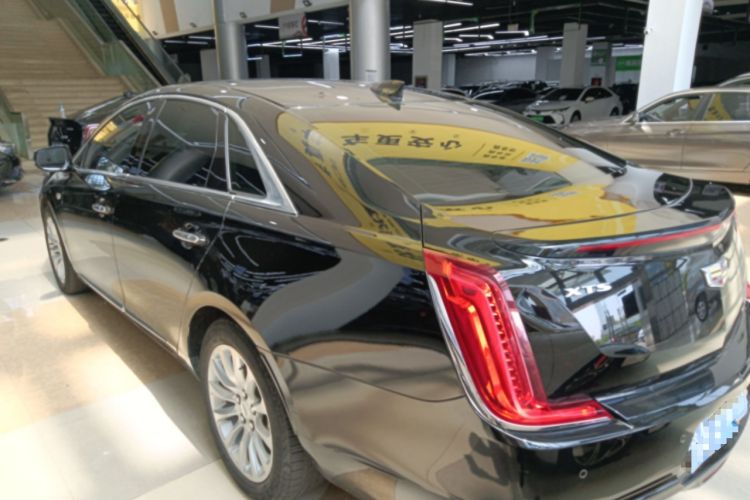 Used Cadillac XTS 2018 28T Elite Edition Rear Left 45 Deg