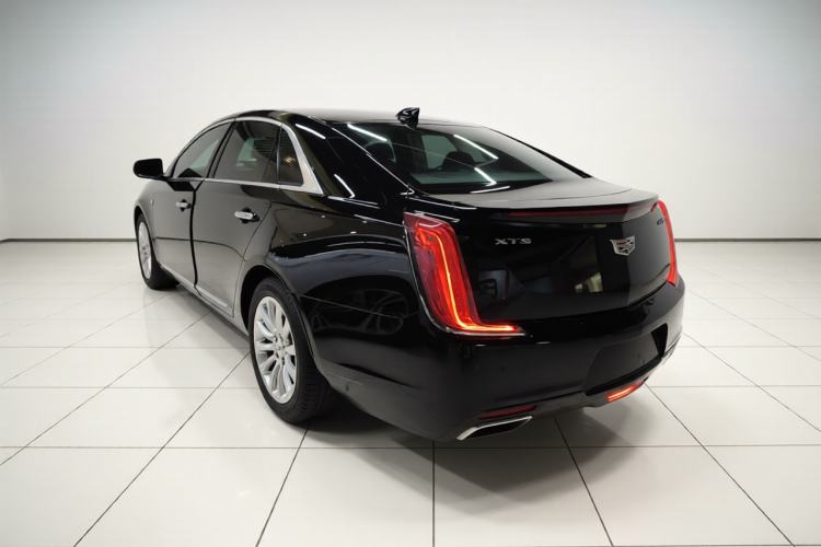 Used Cadillac XTS 2018 28T Tech Edition Rear Left 45 Deg