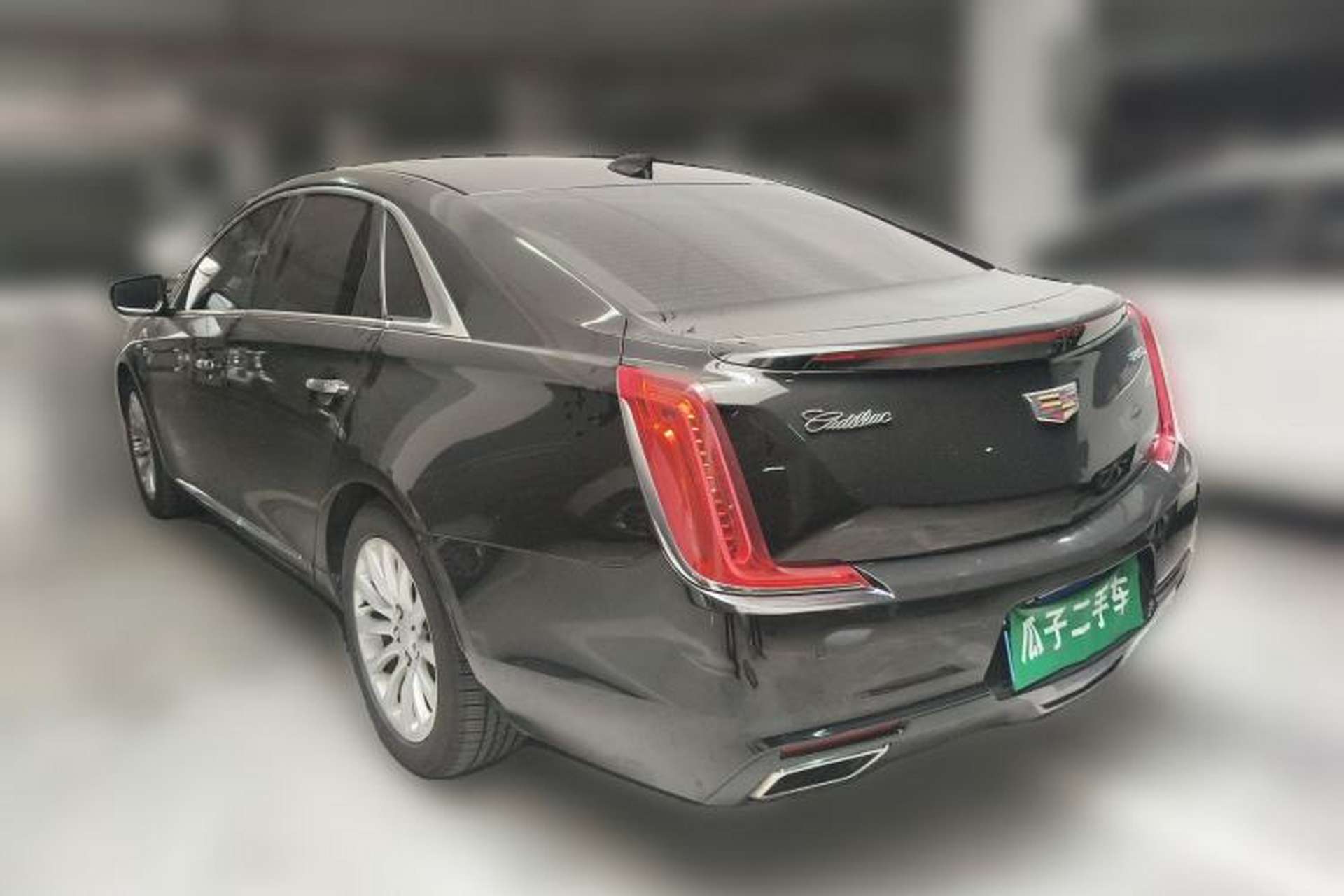 Used Cadillac XTS 2018 28T Elite Edition Rear Left 45 Deg